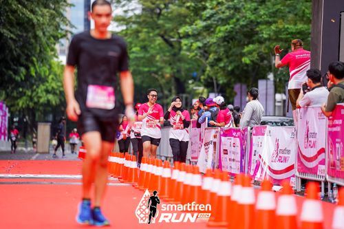 Race photo from Smartfren Run 2024