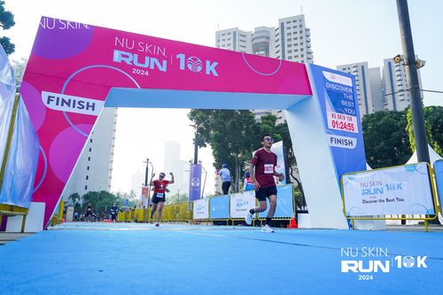 Race photo from Nu Skin Run 10K