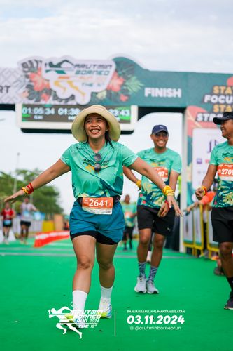 Race photo from Arutmin Borneo Run 2024