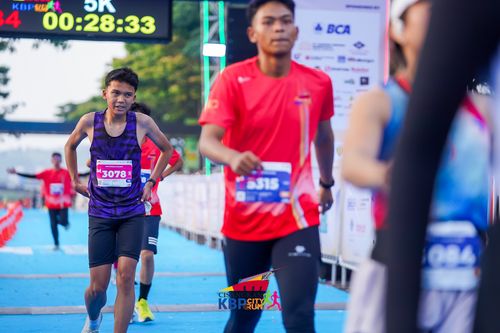 Race photo from CISANGKAN KBP CITY RUN 2025