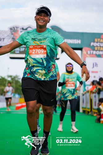 Race photo from Arutmin Borneo Run 2024