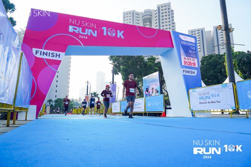 Race photo from Nu Skin Run 10K