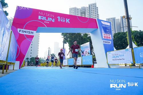 Race photo from Nu Skin Run 10K