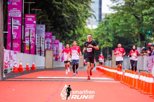 Race photo from Smartfren Run 2024