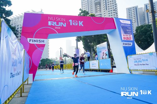 Race photo from Nu Skin Run 10K