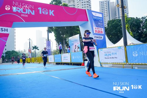 Race photo from Nu Skin Run 10K