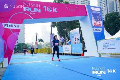 Race photo from Nu Skin Run 10K