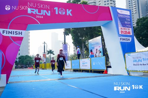 Race photo from Nu Skin Run 10K