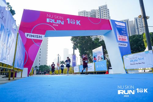 Race photo from Nu Skin Run 10K