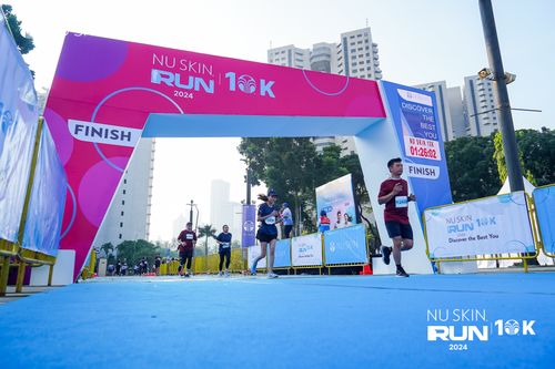 Race photo from Nu Skin Run 10K