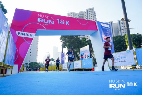 Race photo from Nu Skin Run 10K