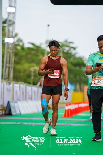 Race photo from Arutmin Borneo Run 2024