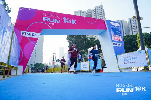 Race photo from Nu Skin Run 10K