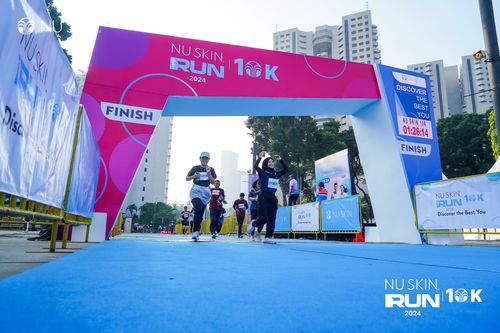Race photo from Nu Skin Run 10K