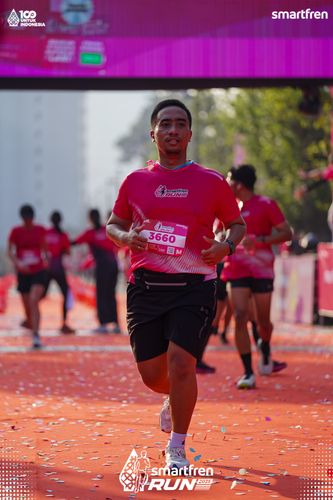 Race photo from Smartfren Run 2025 