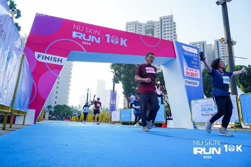 Race photo from Nu Skin Run 10K
