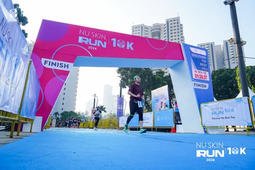 Race photo from Nu Skin Run 10K