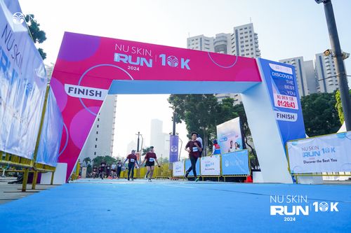 Race photo from Nu Skin Run 10K