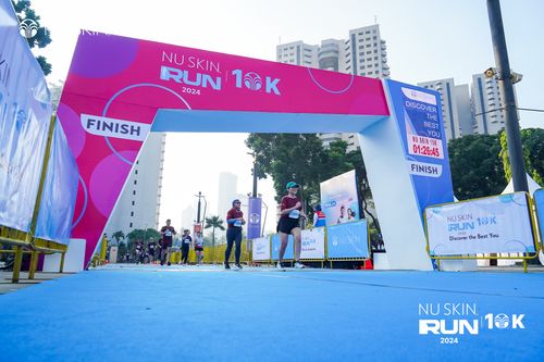 Race photo from Nu Skin Run 10K