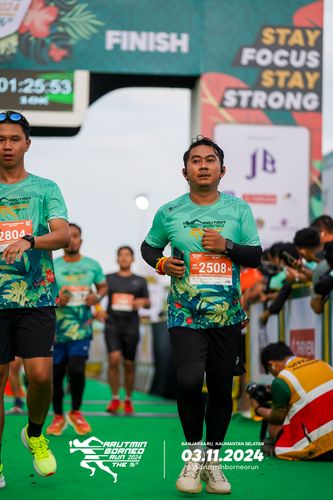 Race photo from Arutmin Borneo Run 2024