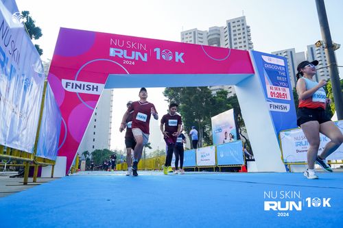 Race photo from Nu Skin Run 10K