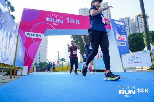 Race photo from Nu Skin Run 10K