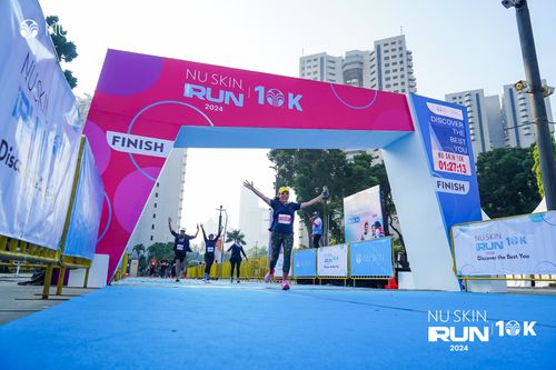 Race photo from Nu Skin Run 10K