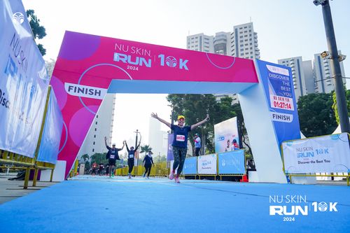 Race photo from Nu Skin Run 10K