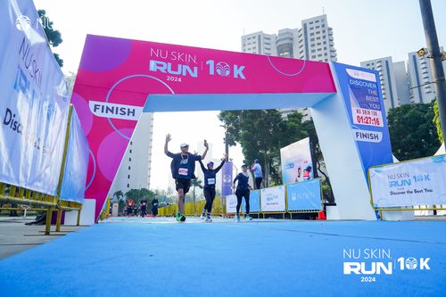 Race photo from Nu Skin Run 10K