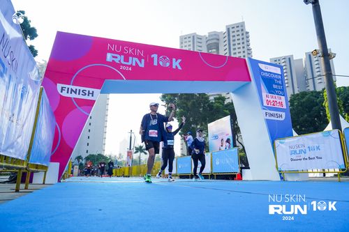 Race photo from Nu Skin Run 10K