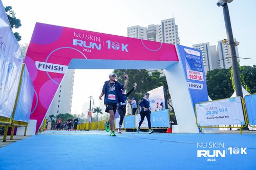 Race photo from Nu Skin Run 10K