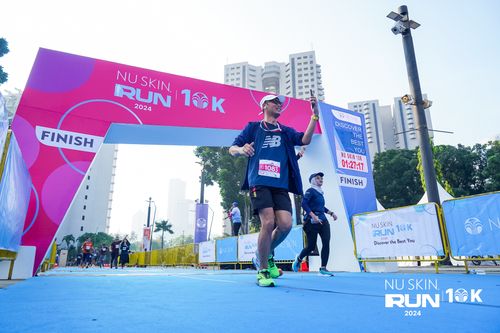 Race photo from Nu Skin Run 10K