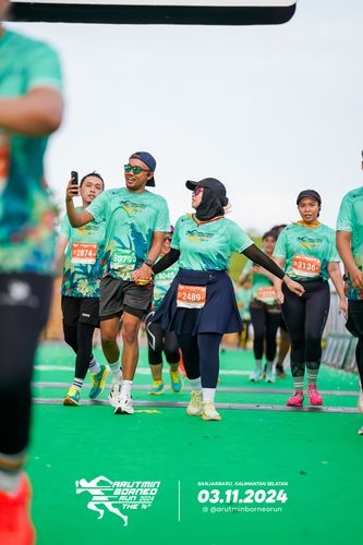Race photo from Arutmin Borneo Run 2024