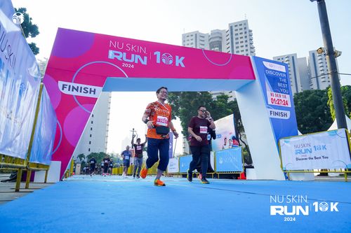 Race photo from Nu Skin Run 10K