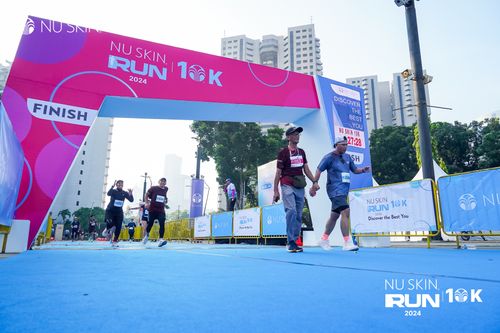 Race photo from Nu Skin Run 10K