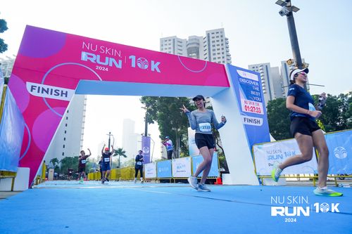 Race photo from Nu Skin Run 10K