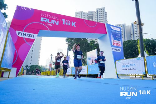 Race photo from Nu Skin Run 10K