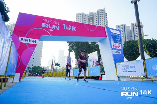 Race photo from Nu Skin Run 10K