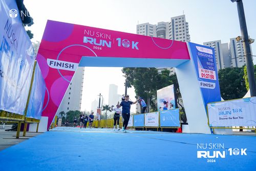 Race photo from Nu Skin Run 10K