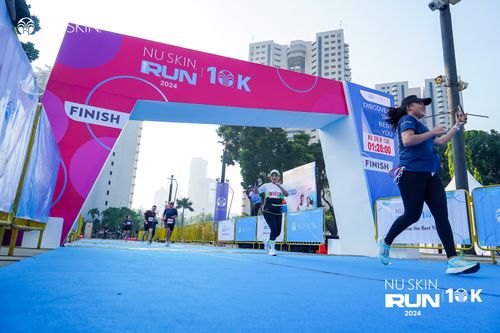 Race photo from Nu Skin Run 10K