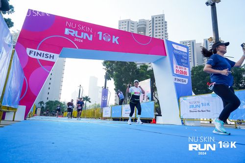 Race photo from Nu Skin Run 10K