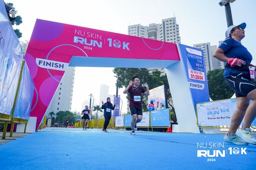 Race photo from Nu Skin Run 10K