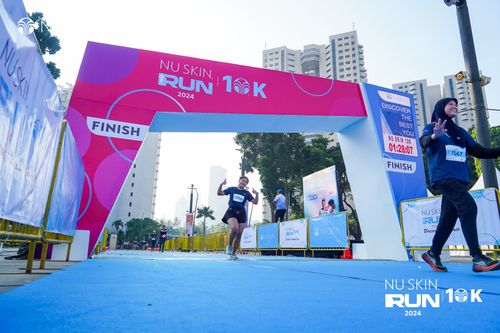 Race photo from Nu Skin Run 10K