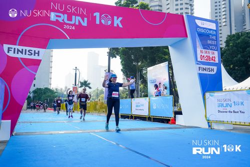 Race photo from Nu Skin Run 10K