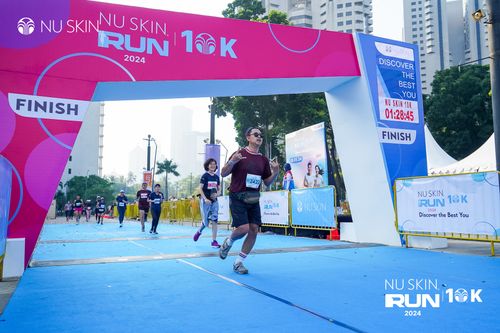 Race photo from Nu Skin Run 10K