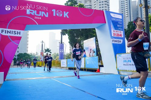 Race photo from Nu Skin Run 10K