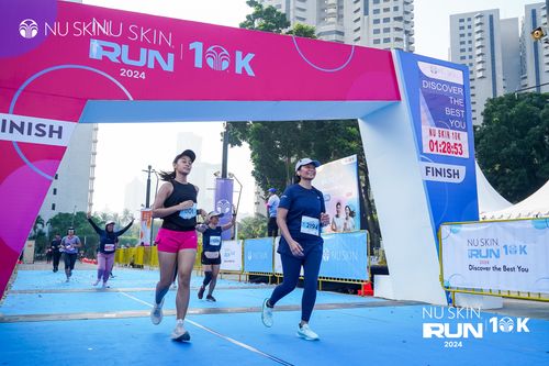 Race photo from Nu Skin Run 10K