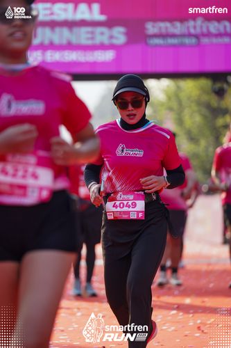 Race photo from Smartfren Run 2025 