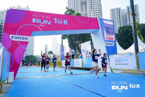 Race photo from Nu Skin Run 10K