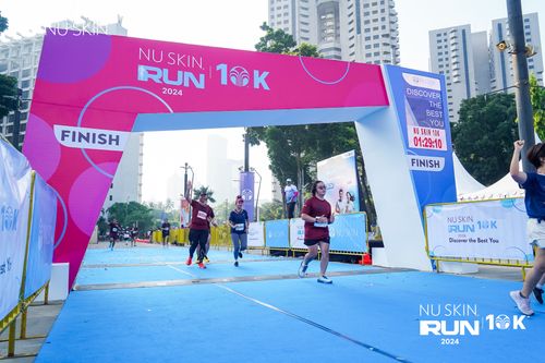 Race photo from Nu Skin Run 10K